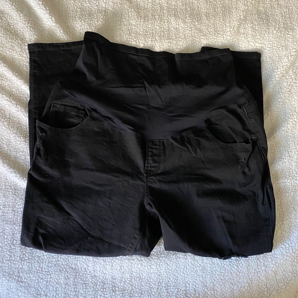 Old Navy full-panel black distressed jegging